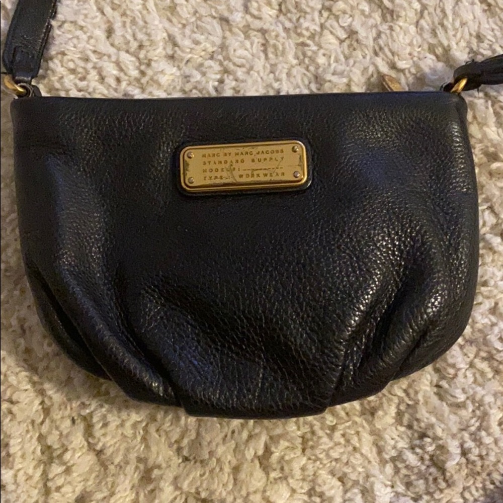 Very well loved Marc Jacobs crossbody